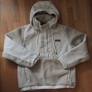 Women’s size L Patagonia Retro-X fleece pullover.